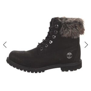 Women's Black Nordic Premium 6"
Timberland Boots Faux Fur Trim